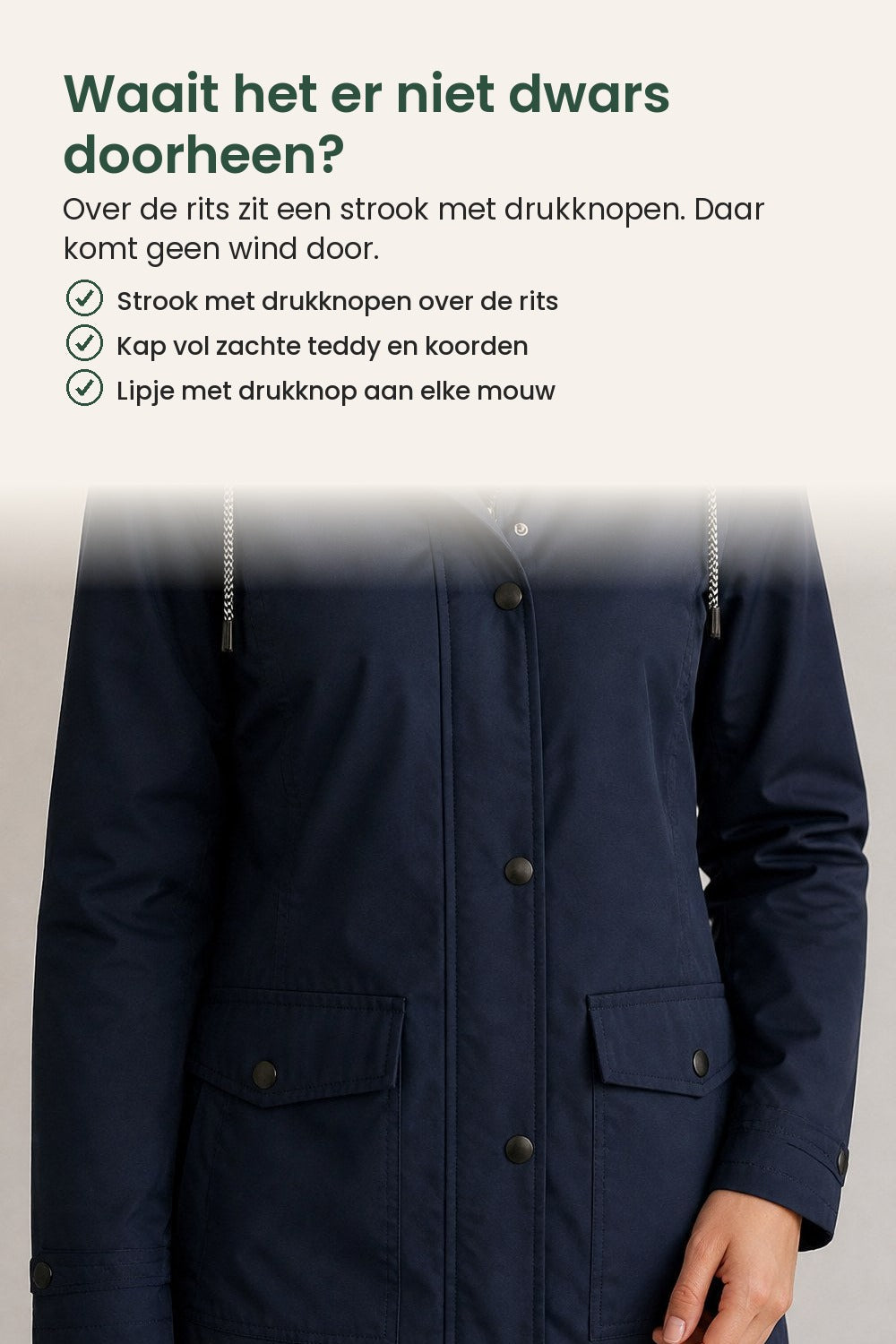 [nl] Winterjas met teddy-gevoerde kap – strook met drukknopen over de rits, daar komt geen wind door