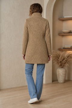 halflange mantel met opstaande kraag in camel, achteraanzicht