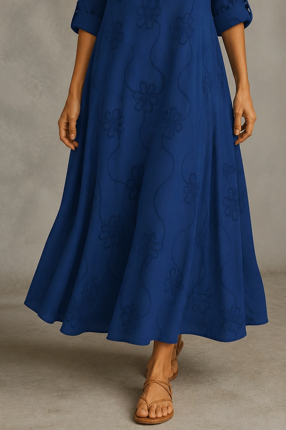 Elise Maxi-jurk in Marineblauw – rok die wijd uitloopt