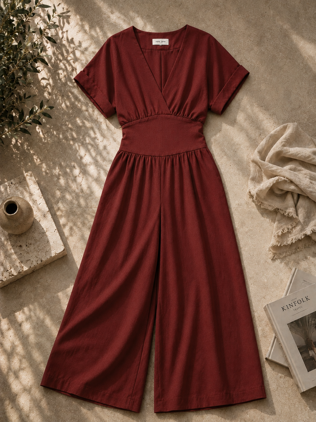 Jumpsuit dames in het bordeauxrood, stretch polyester – Nora Janne