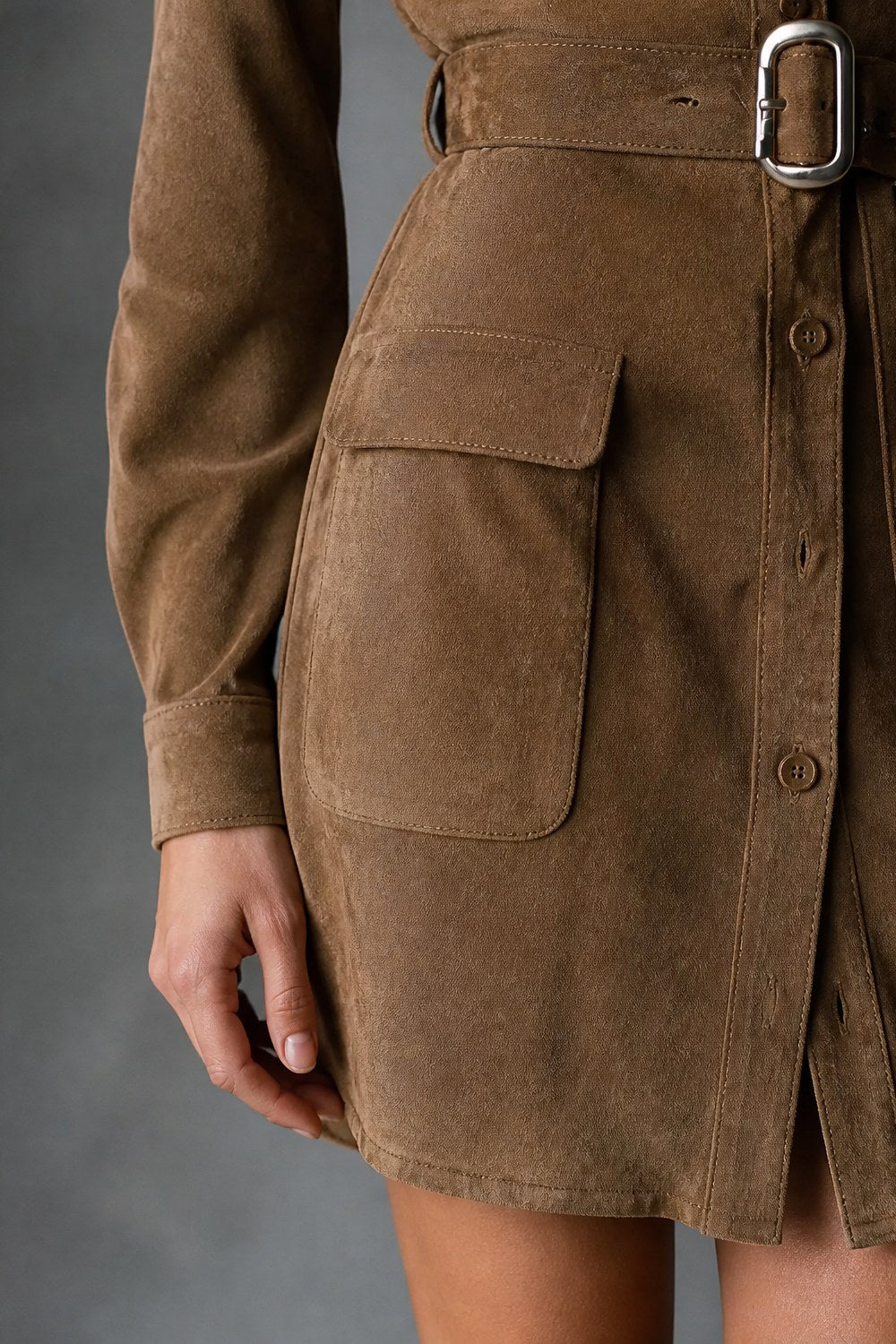 Sanne Suède Blousejurk in Camel – opgestikte zak